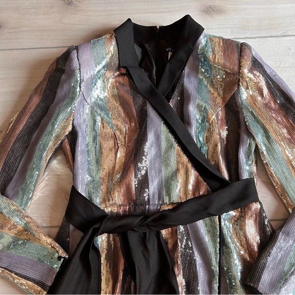 NWOT Venus Sequins Tie Front Dress - Picture 3 of 4